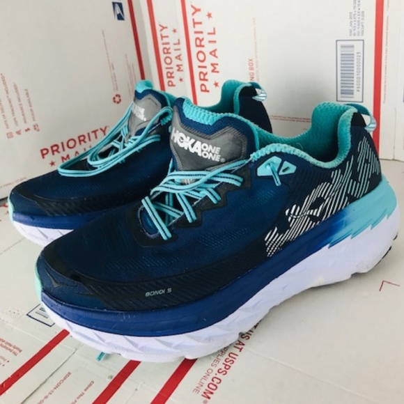 Hoka One One Shoes - Hoka One One Womens Bondi 5 Running Size 10.5